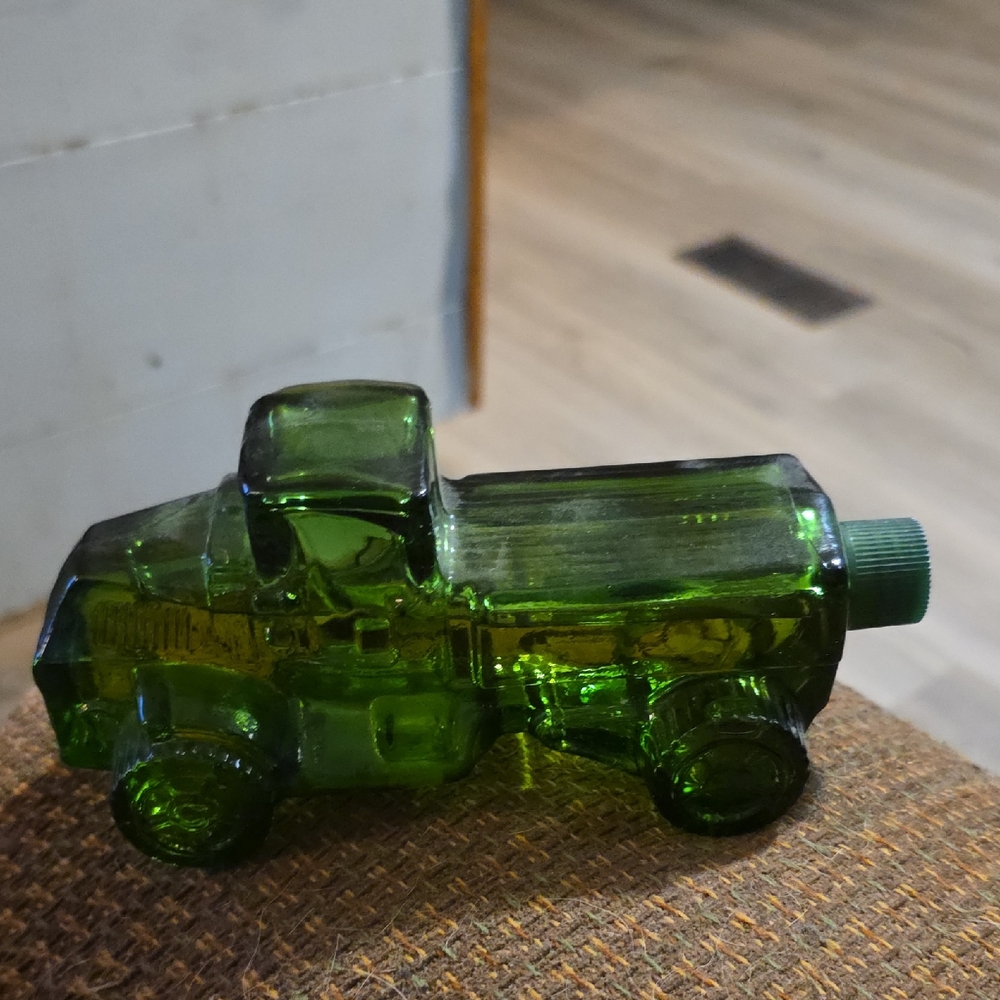 Avon Green Glass Truck Decor